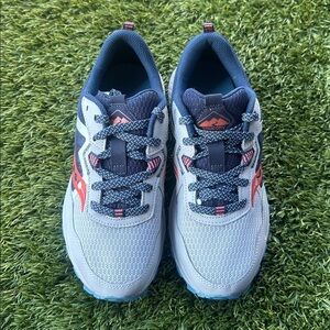 SAUCONY EXCURSION TR16 WOMENS SIZE 8.5